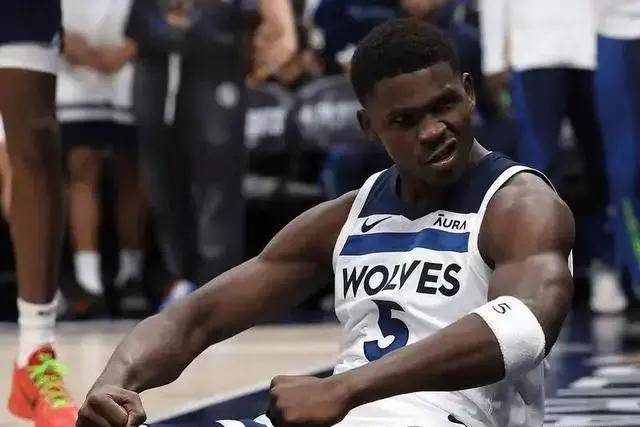 北控队宣布与廖三宁续约5年 与李玮颢续约3年