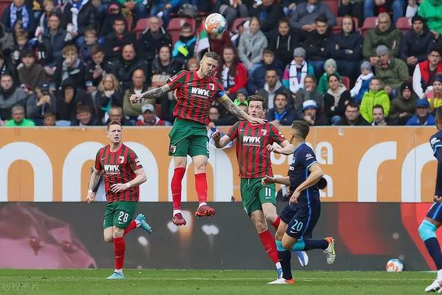 TA：姆巴佩射丢点球后情绪低落 赛后未感谢球迷